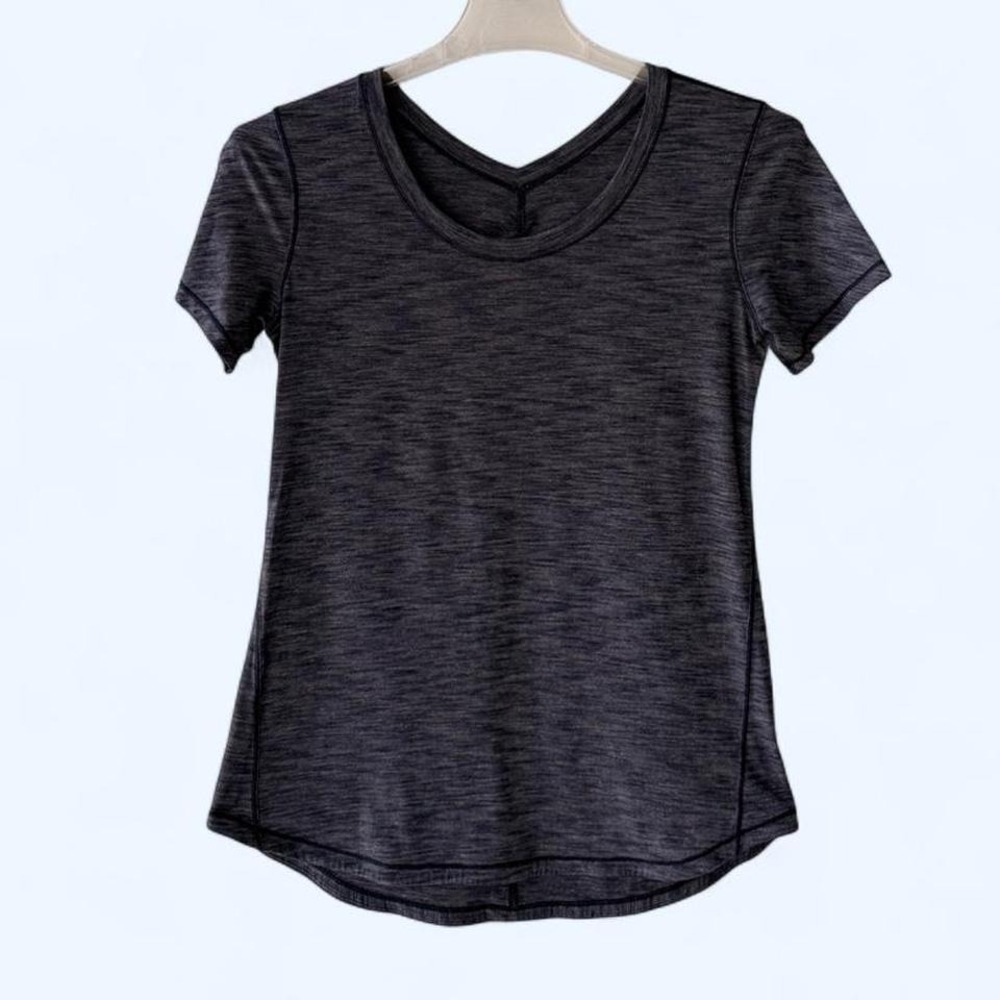 Lululemon Athletica Women's Blue Grey Heathered V Neck Short Sleeve Athletic Top